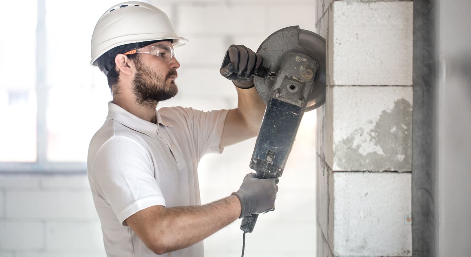 Featured image for “O Que Influencia O Preço Do Bloco De Cimento Para Grandes Obras?”